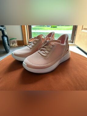 Women's Breathable Lace-Up Knit Sneakers in Blush Pink